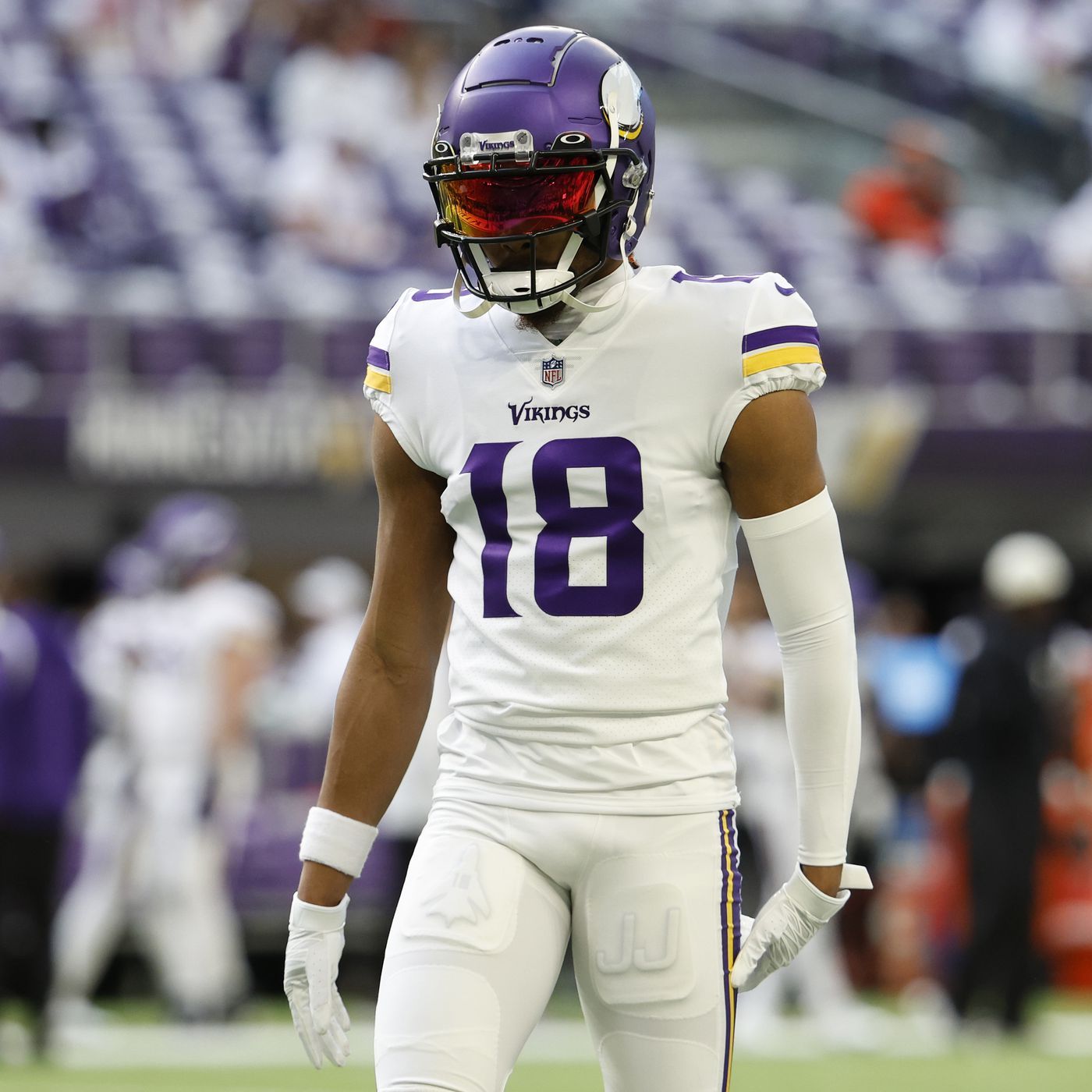 Experience the magic of Justin Jefferson jerseys: power, speed and passion插图