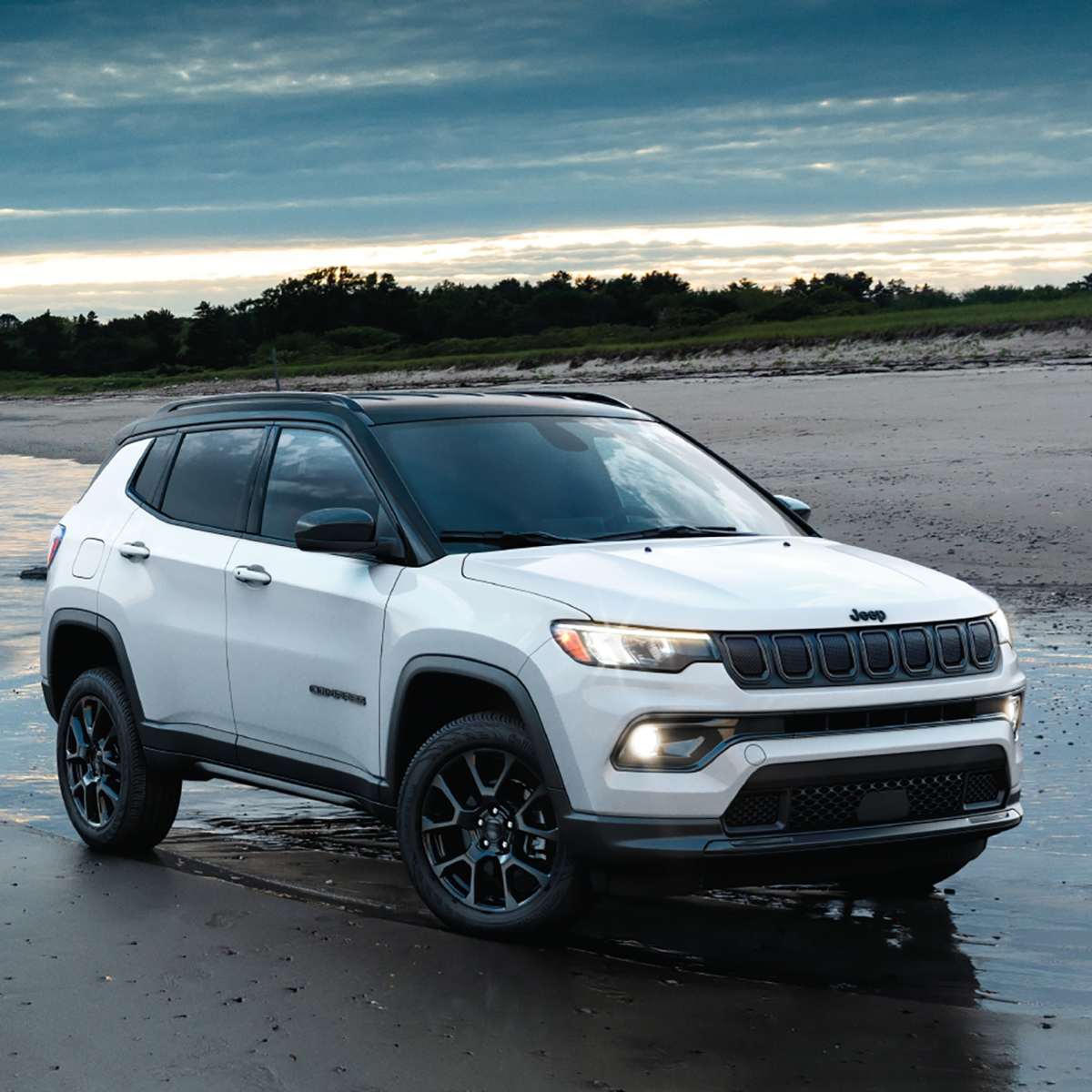 Jeep Compass White: The Timeless Charm in 2025